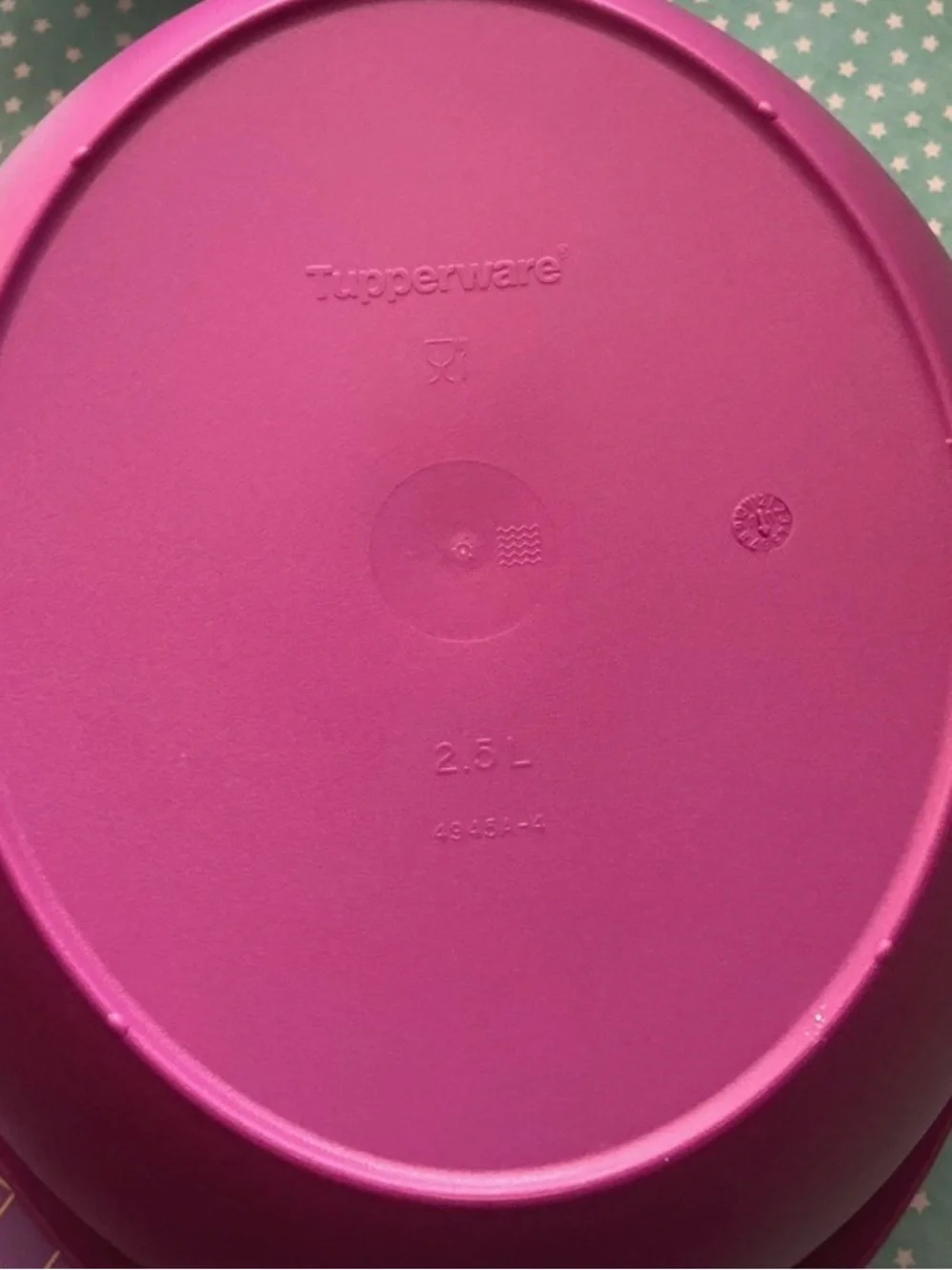 Tupperware Insulated Server